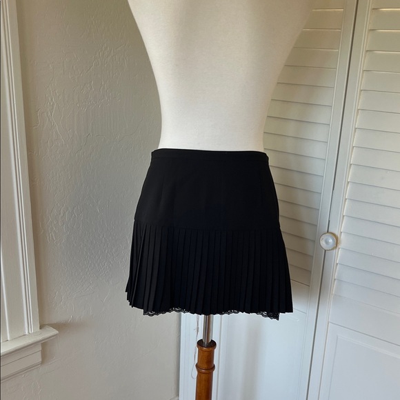 BCBGMAXAZRIA Miniskirt - Picture 2 of 4